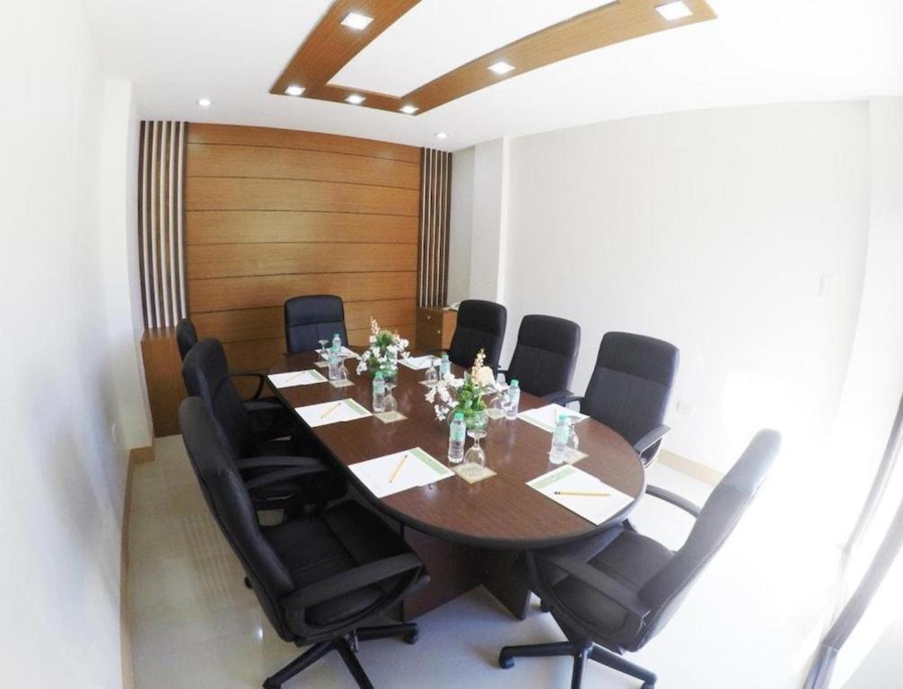 Plaridel  Aerostop Hotel & Restaurant מראה חיצוני תמונה