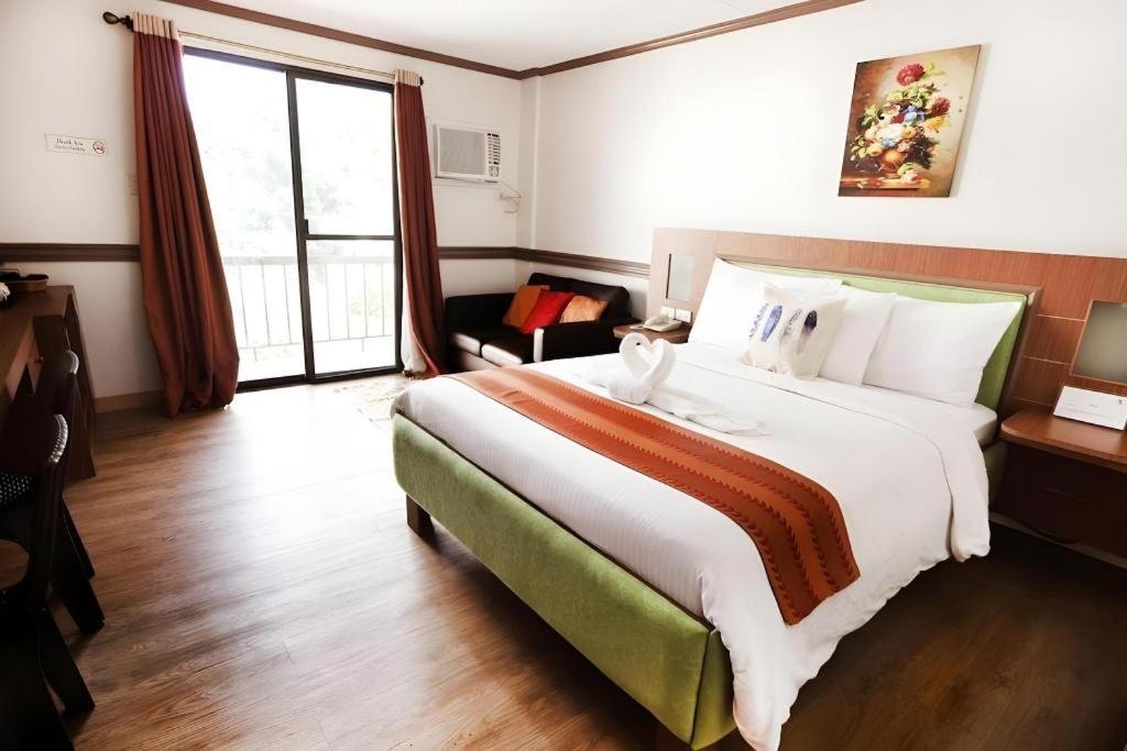 Plaridel  Aerostop Hotel & Restaurant מראה חיצוני תמונה