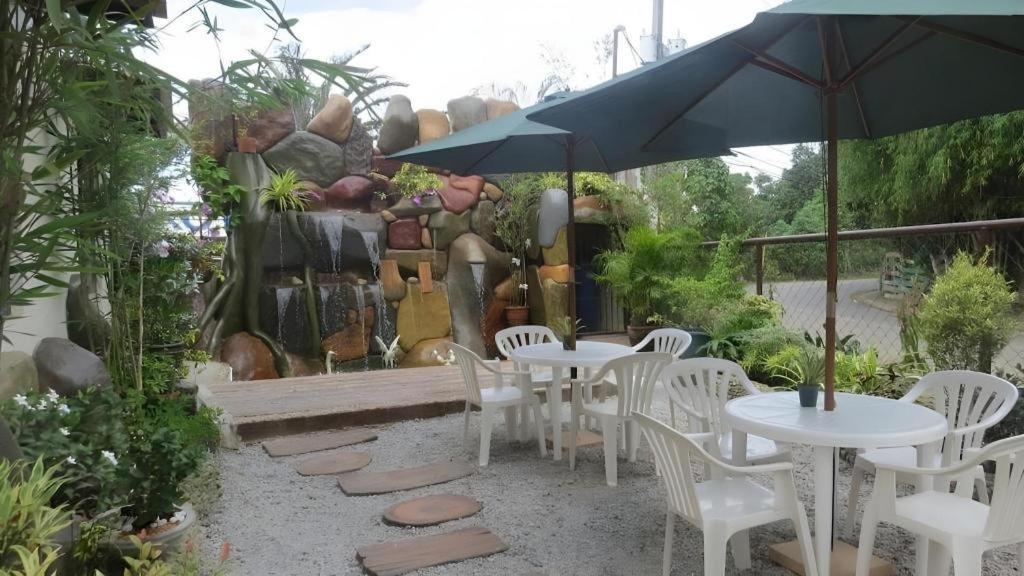 Plaridel  Aerostop Hotel & Restaurant מראה חיצוני תמונה