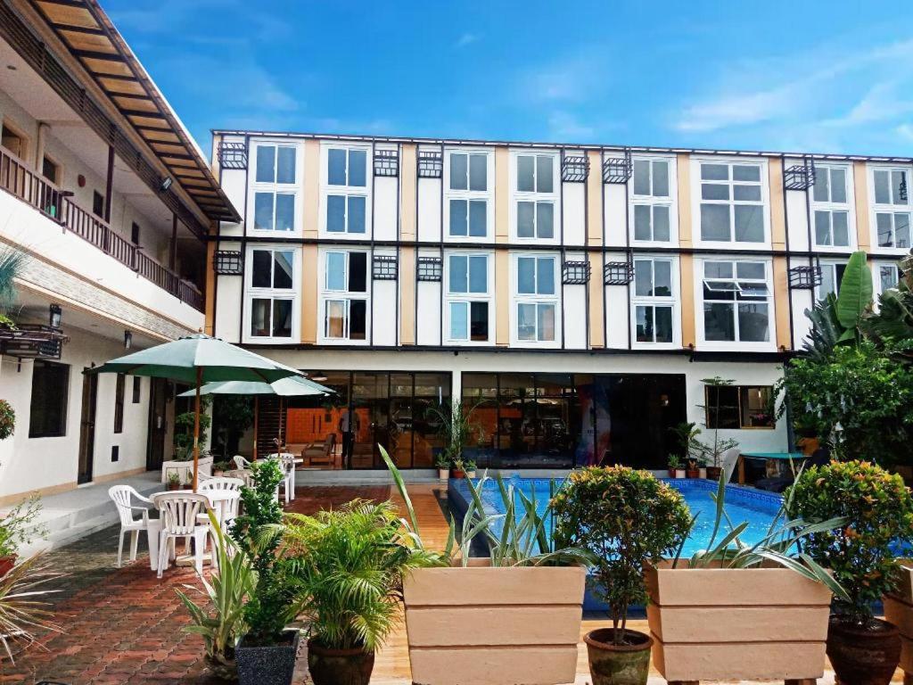 Plaridel  Aerostop Hotel & Restaurant מראה חיצוני תמונה